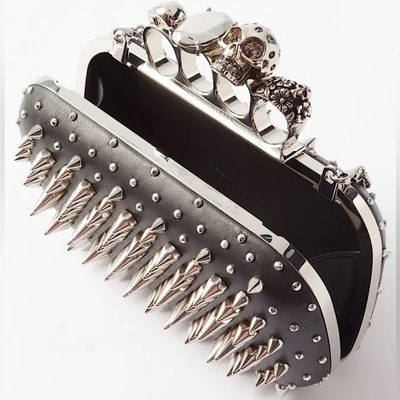 NEW🔥Alexander McQueen Skull Knuckle Bag with Spikes🔥 - Picture 2 of 16